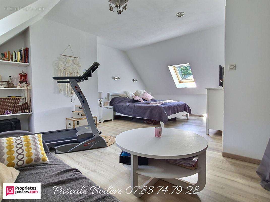 Maison 4 chambres - La breille les PIns (49390) - photo 11