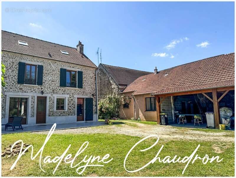 Maison à BOURAY-SUR-JUINE