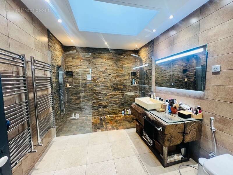 Maison à CHATELLERAULT