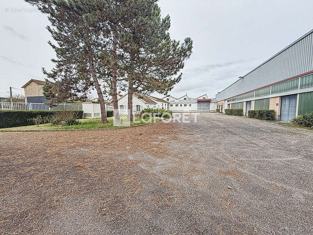 Commerce à CHALONS-EN-CHAMPAGNE