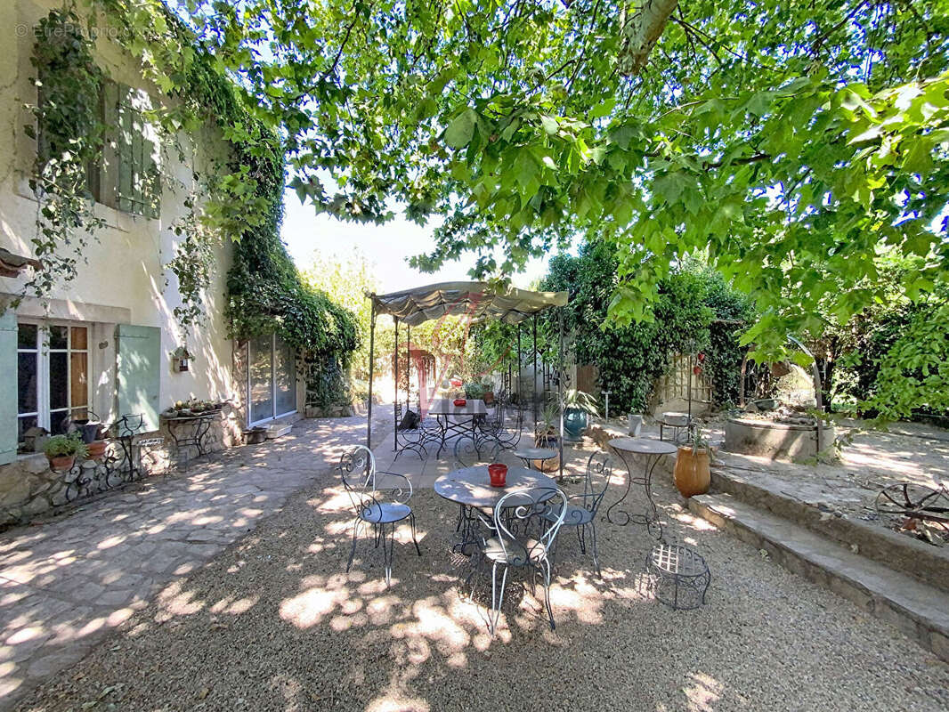 Exclusivité accent immobilier  mas en viager occupé - photo 3
