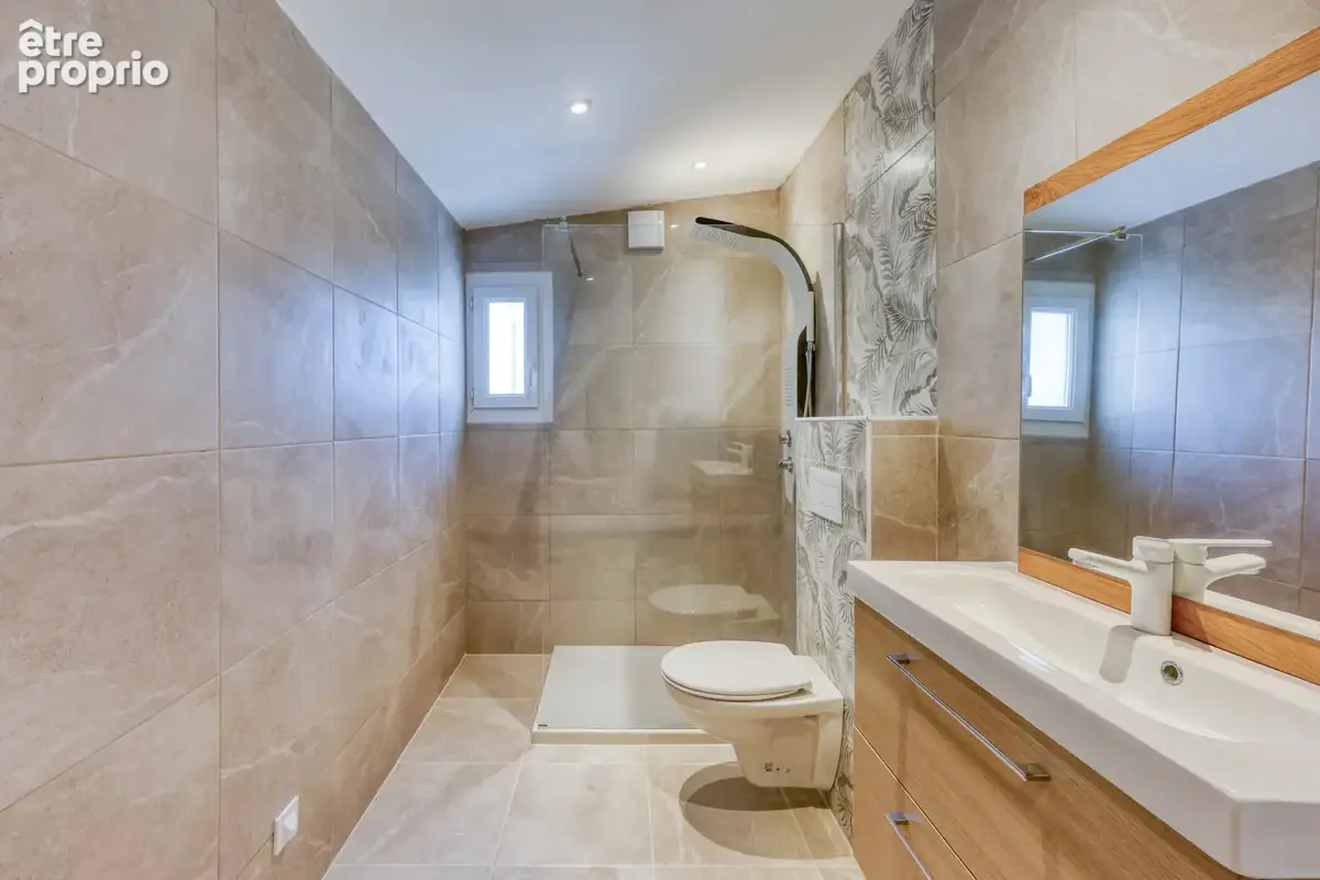 Villa avec piscine - Sanary-sur-Mer   133 m2   3 suites   Jardin   Garage - photo 11