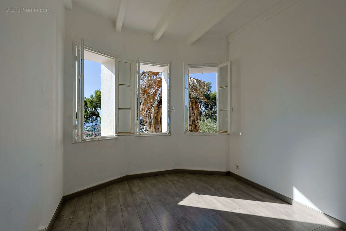 Maison à CARQUEIRANNE