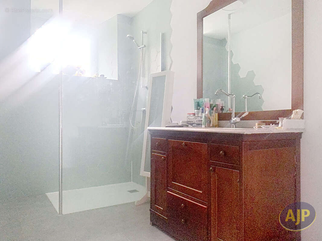 Maison à GRUGE-L&#039;HOPITAL