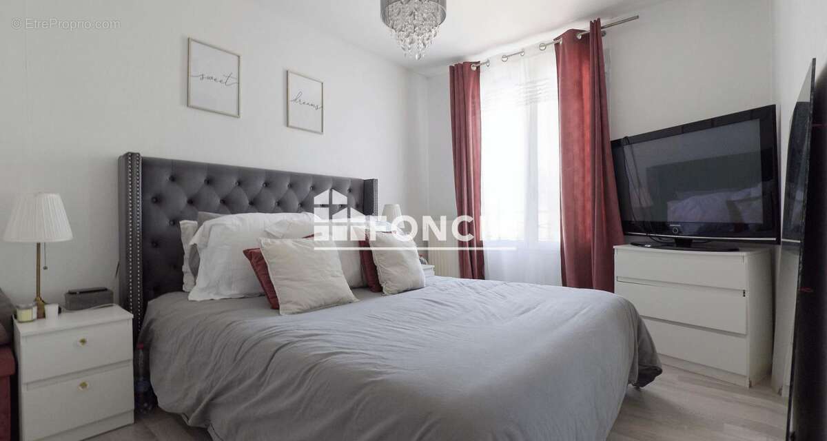 Maison à DAMMARIE-LES-LYS