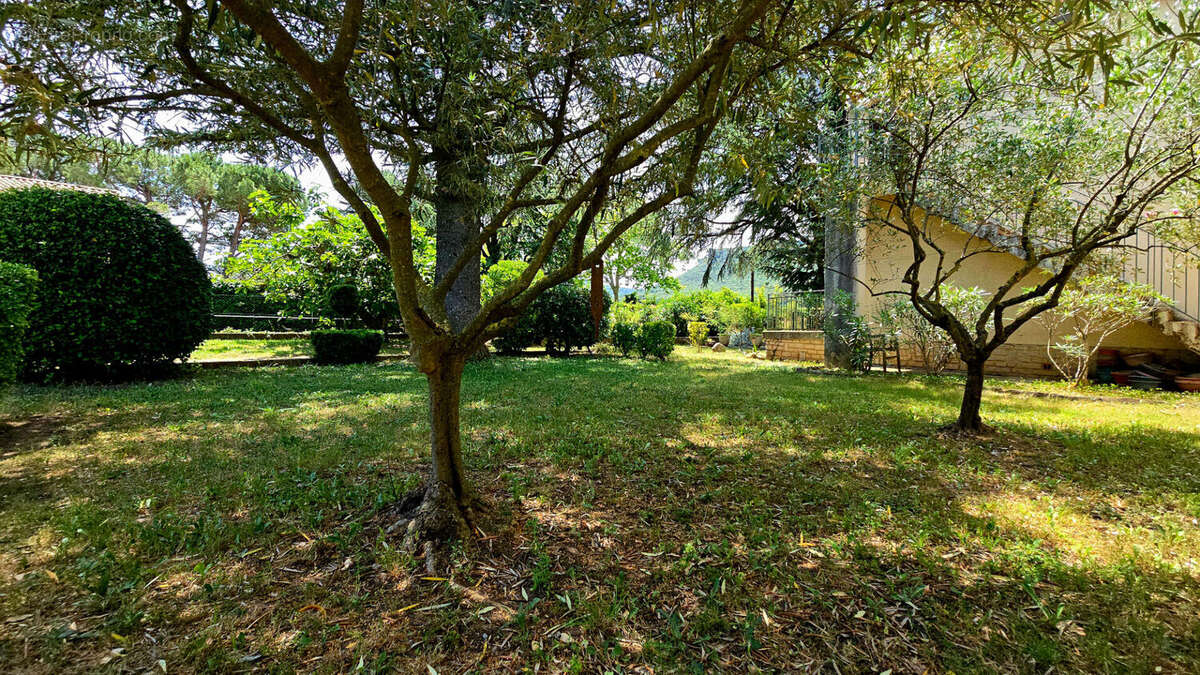 Maison à BAGNOLS-SUR-CEZE