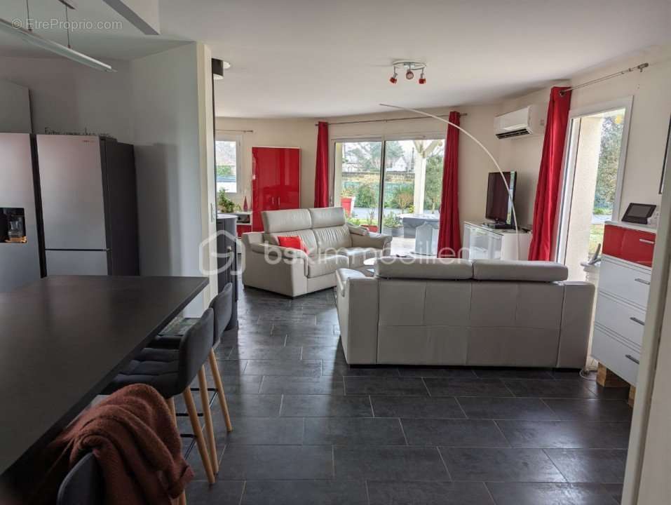 Maison à CAMPS-SUR-L&#039;ISLE