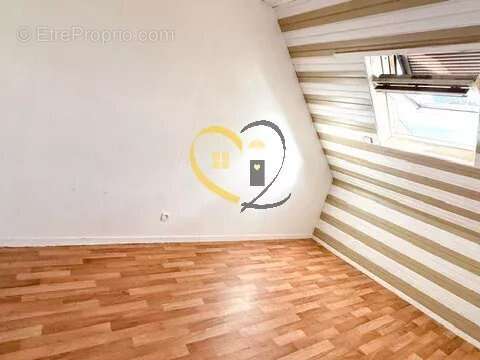 Maison à FONTENAY-LE-FLEURY