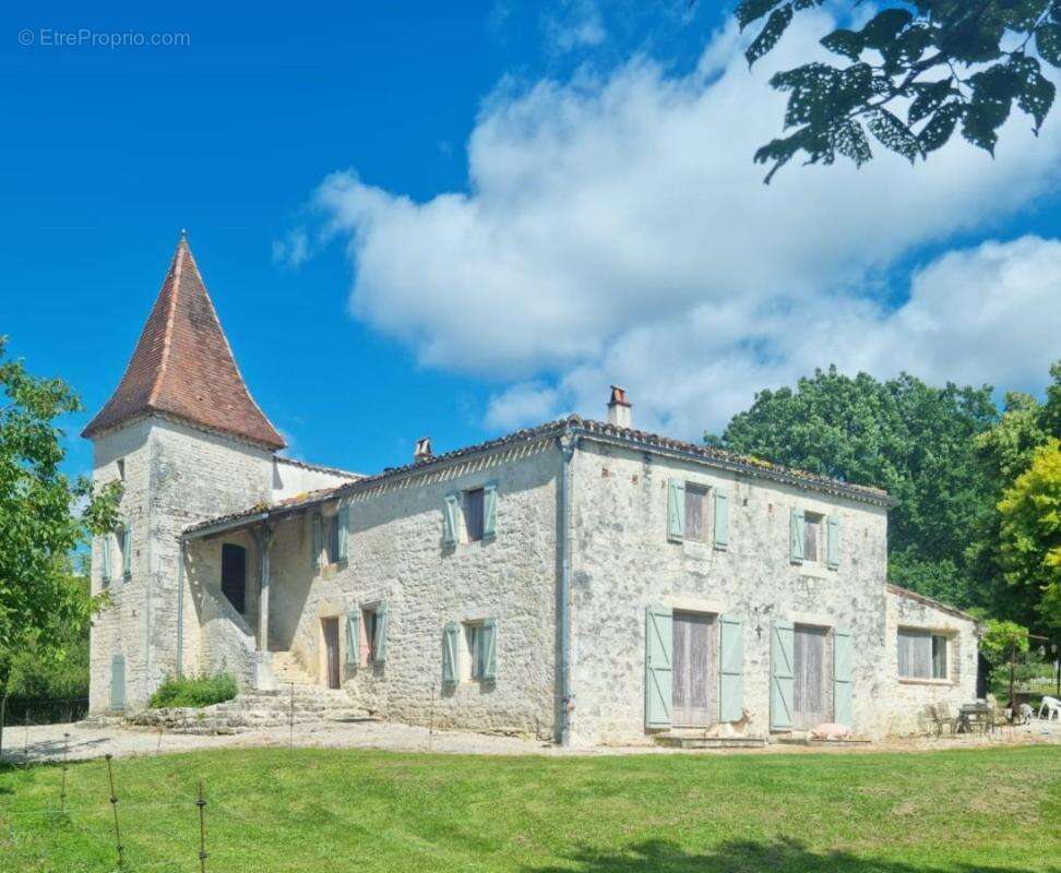 Maison à SAUVETERRE