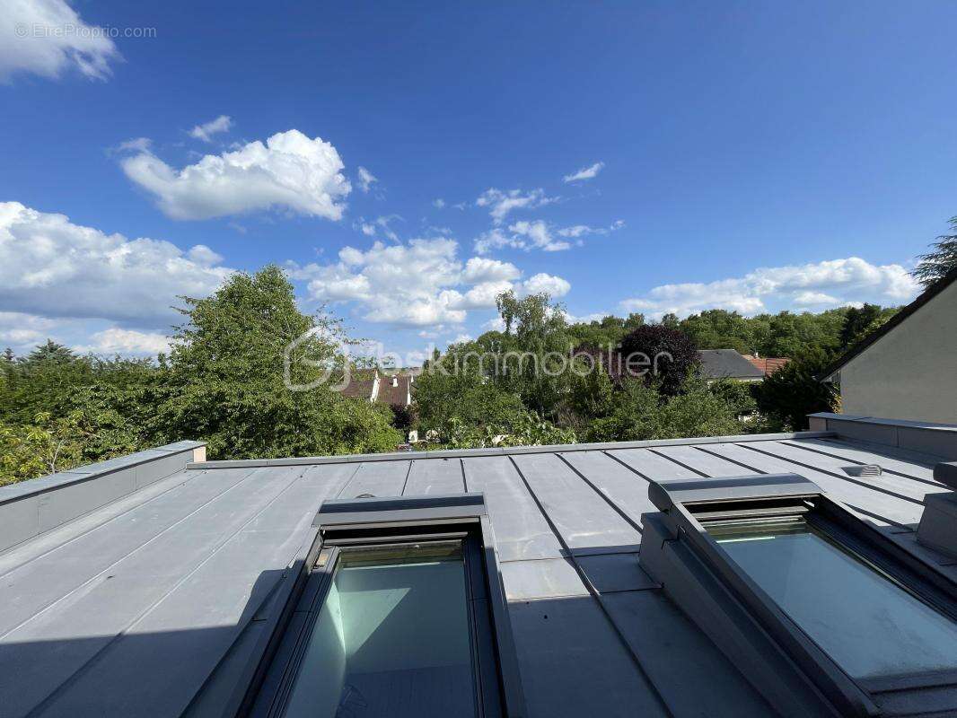 Maison à LES CLAYES-SOUS-BOIS