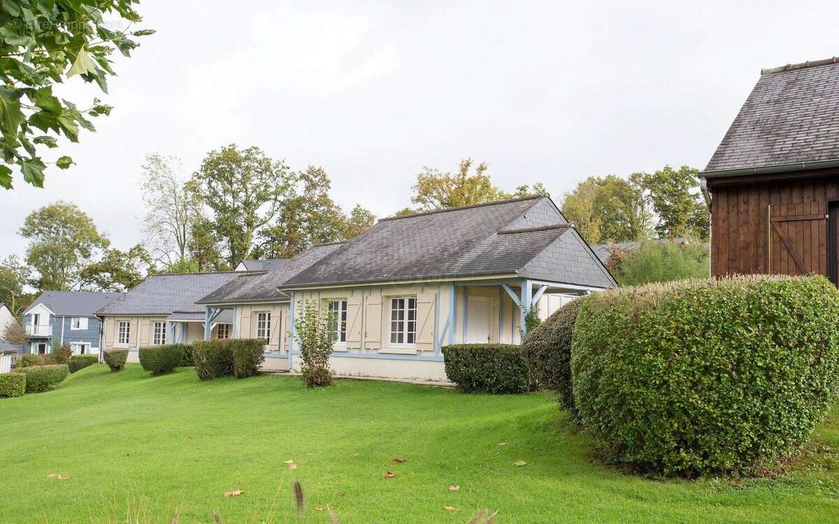 INVESTISSEMENT LOCATIF  BRANVILLE  Résidence Tourisme Village Normandy Garden  5.53 de rentabilité - photo 2