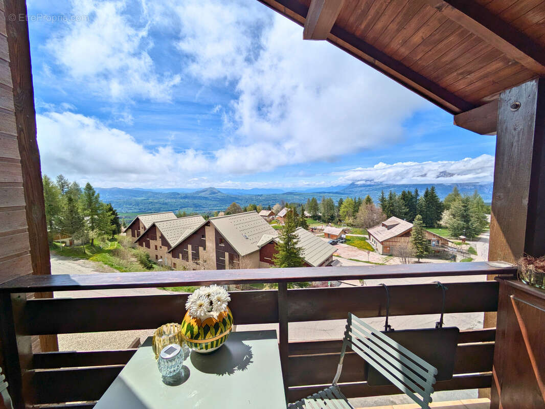 Appartement à SAINT-MICHEL-DE-CHAILLOL