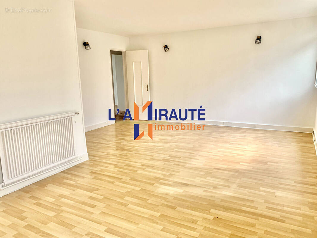 Appartement à MAISONS-LAFFITTE