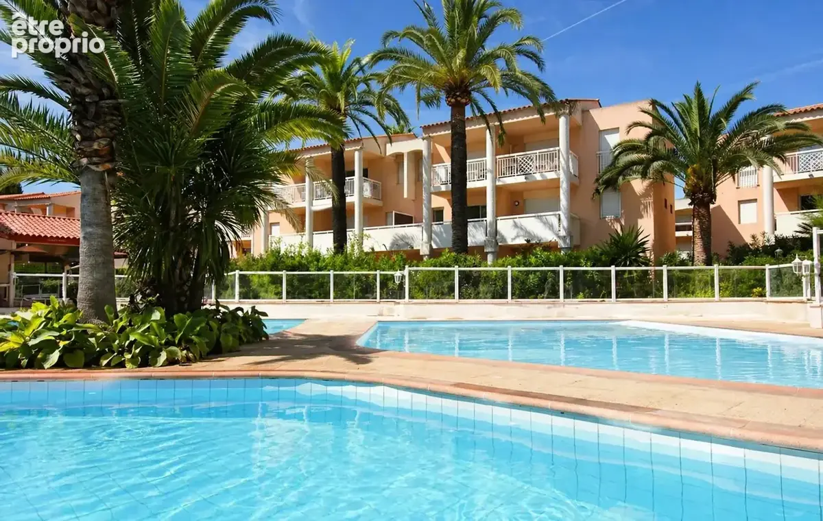 EXCLUSIVITÉ Golfe-Juan, 2/3P , aperçu mer - Résidence avec piscine - Parking. - photo 11
