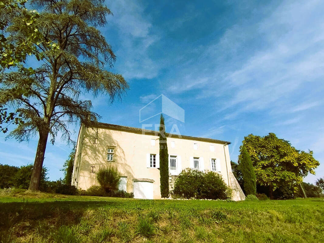 Maison à MONTCARET