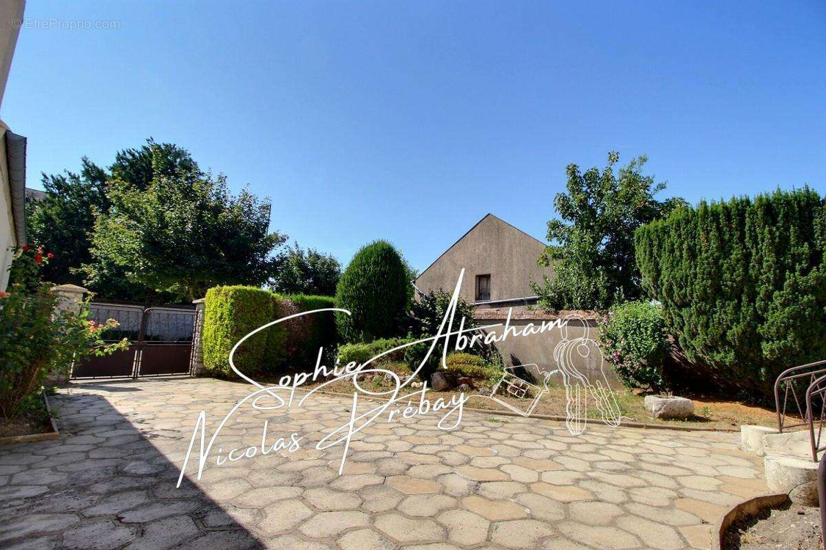 Maison à ANGERVILLE