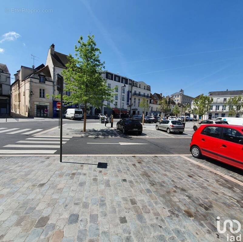 Photo 1 - Commerce à MONTARGIS