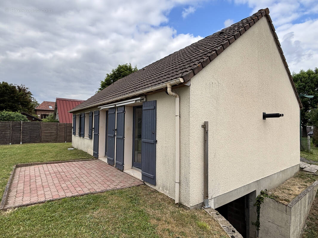 Maison à PONT-DE-L&#039;ARCHE