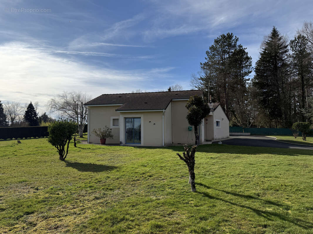 Maison à SAINT-PARDOUX-CORBIER