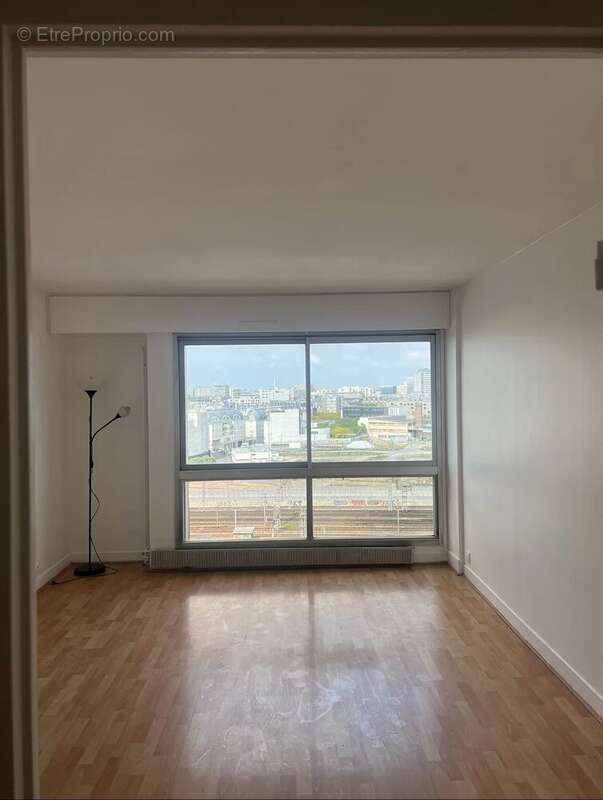 Appartement à PARIS-19E