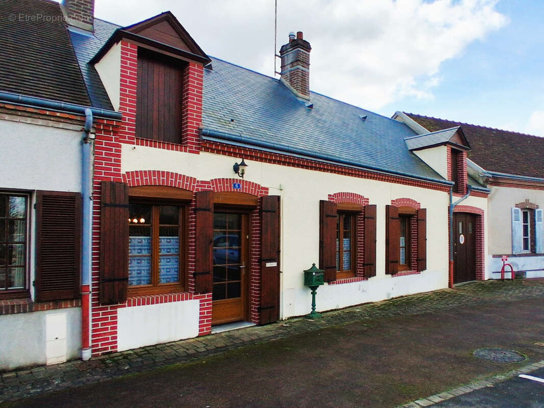 Maison à LES CHOUX