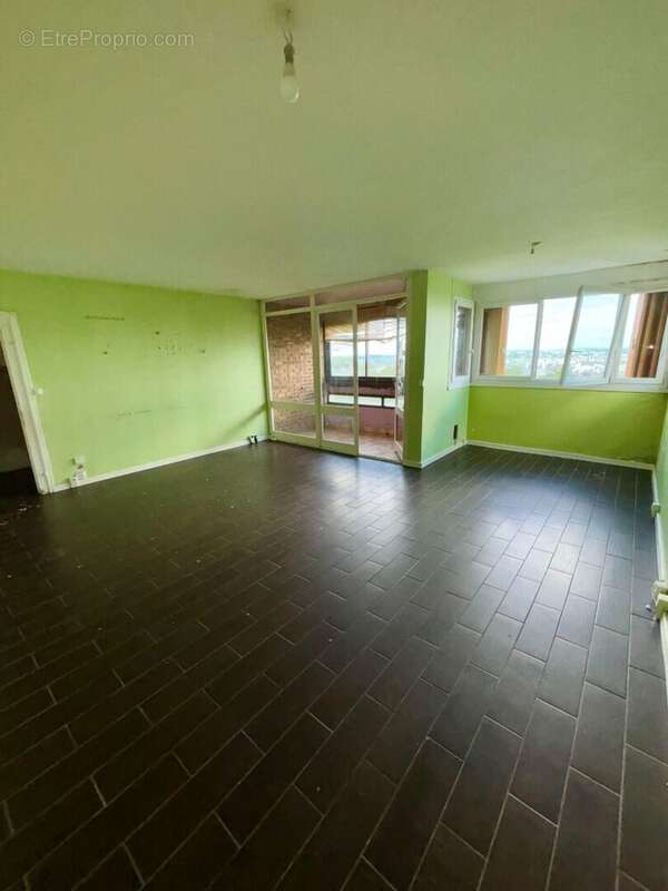 Appartement à VILLENEUVE-SAINT-GEORGES