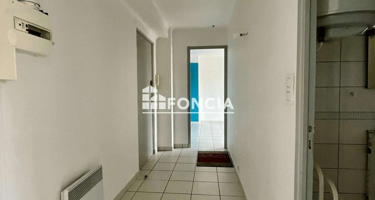Appartement à SAINT-CYR-SUR-MER