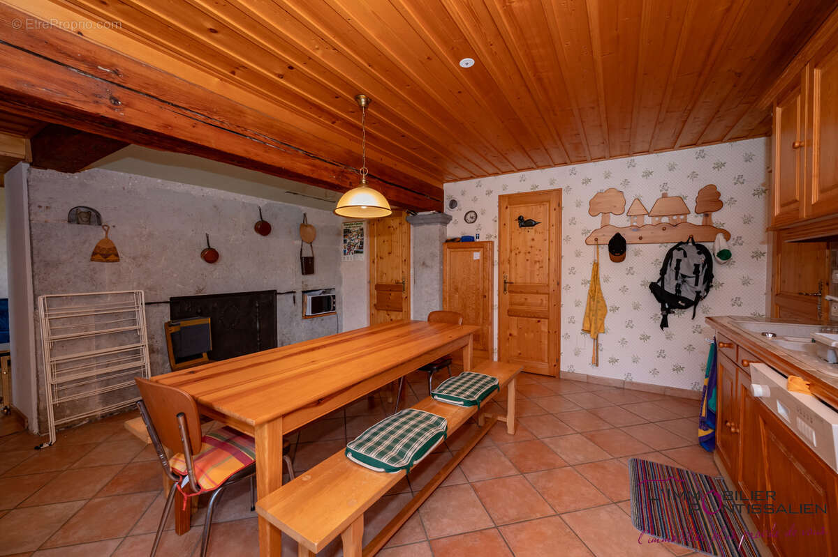 Maison à ROCHEJEAN