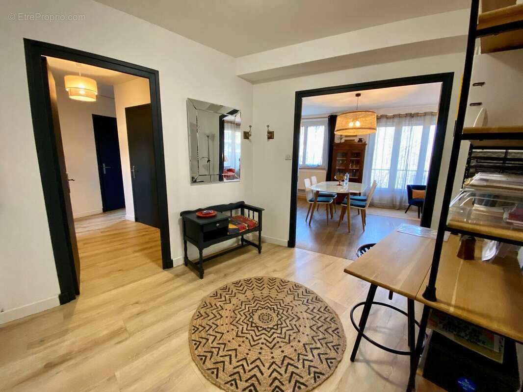 Appartement à ROMANS-SUR-ISERE