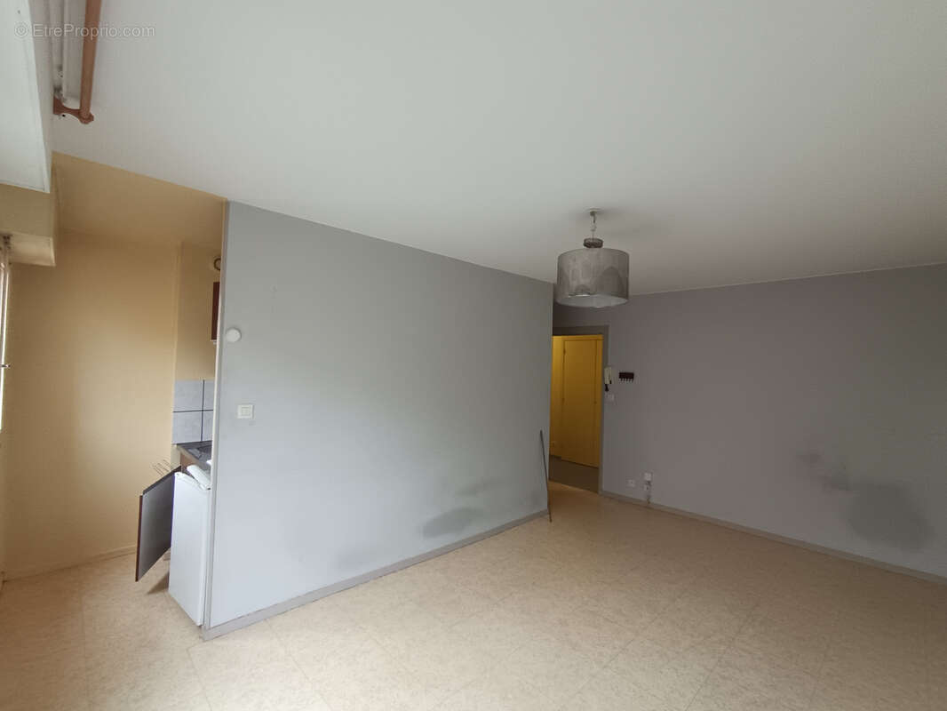 Appartement 23 m² à Clermont-Ferrand  - photo 2