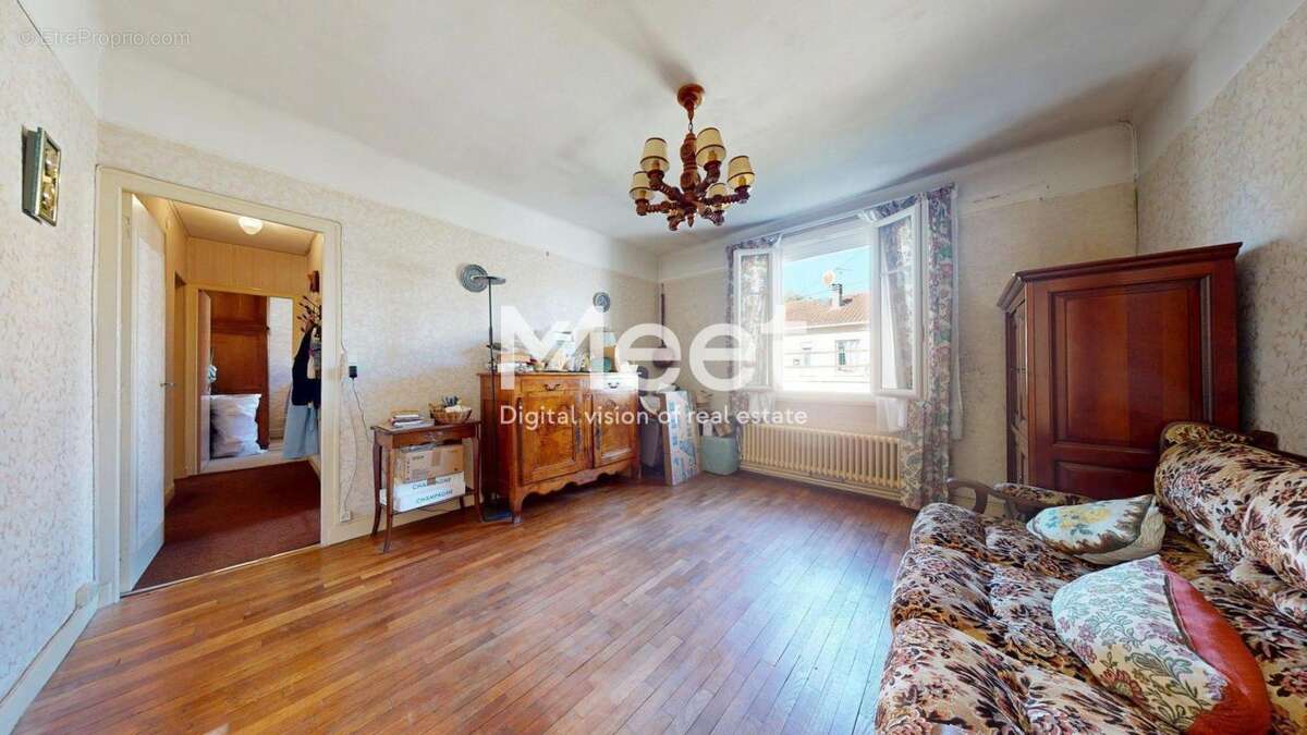 Maison à L&#039;HAY-LES-ROSES