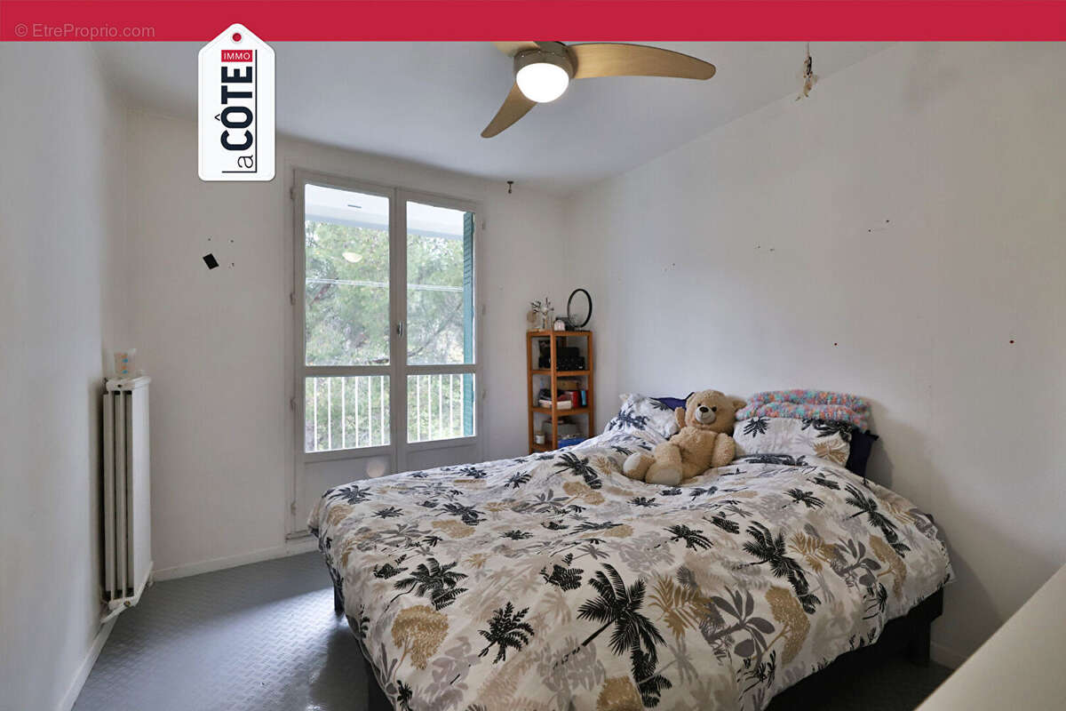 Appartement à CHATEAUNEUF-LES-MARTIGUES