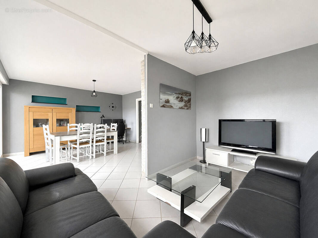 Appartement à SAINT-ETIENNE