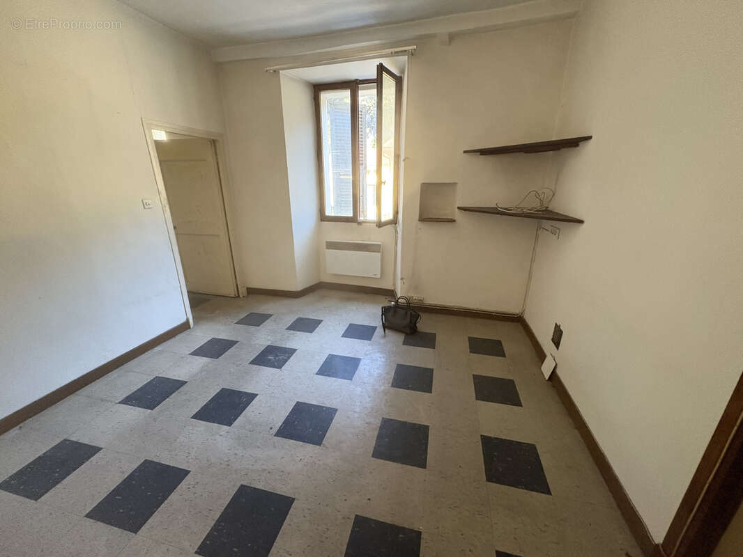 Maison à FONTAN