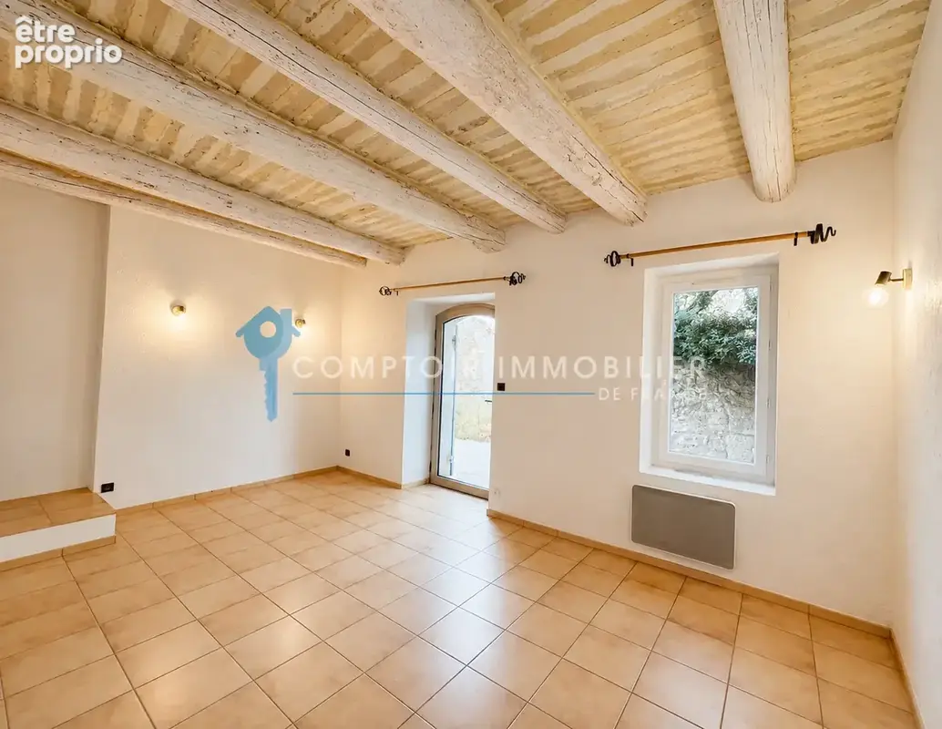 Alleins   coup de cœur ! authentique maison de village de 187 m2   charme, volumes & caractère - photo 5