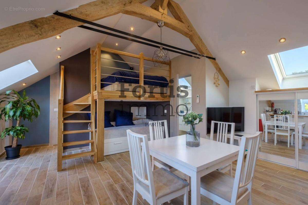 Maison à SAINT-GERMAIN-SUR-ECOLE