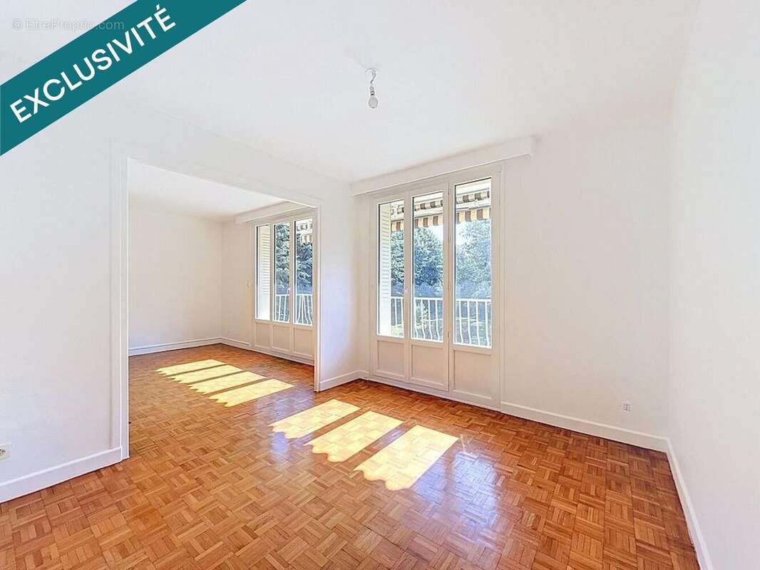 Photo 3 - Appartement à VILLEURBANNE