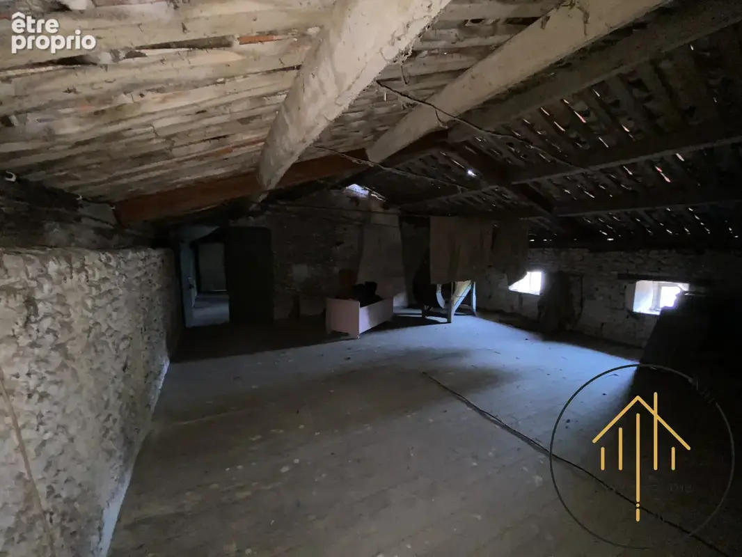 Maison 150 m² à Guimps  - photo 8