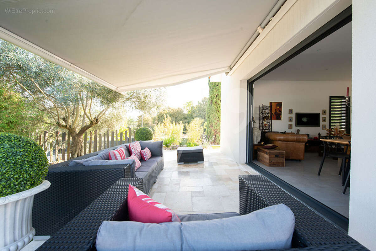 Maison à CARBON-BLANC