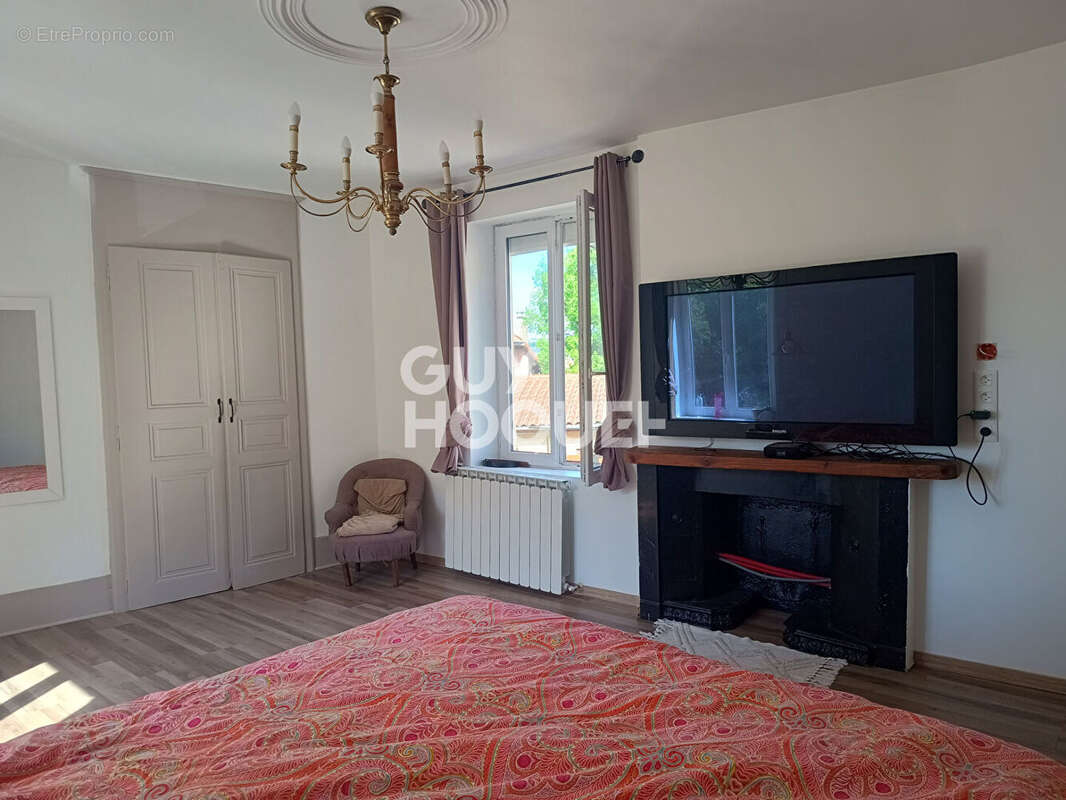 Maison à BOURGOIN-JALLIEU