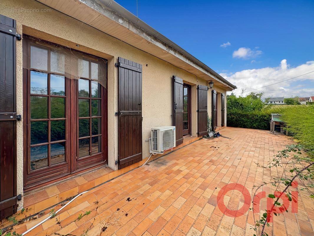 Maison à MORNAY-SUR-ALLIER