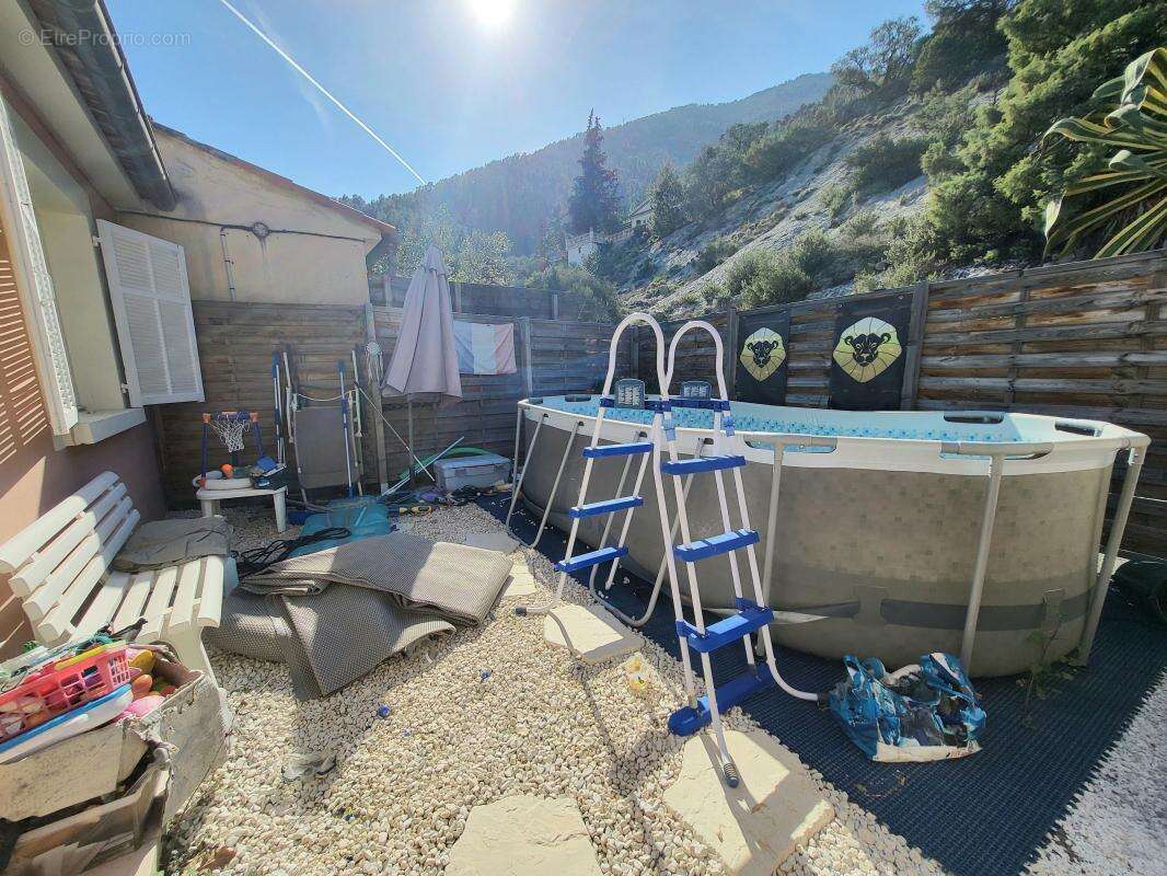 Maison 126 m² à Coaraze  - photo 15