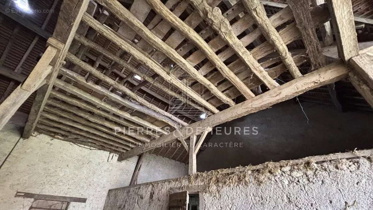 Maison à NEUVY-SAINT-SEPULCHRE