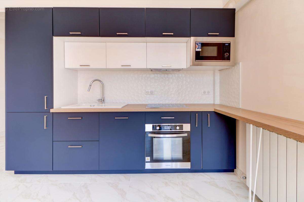 Appartement à ROQUEBRUNE-CAP-MARTIN