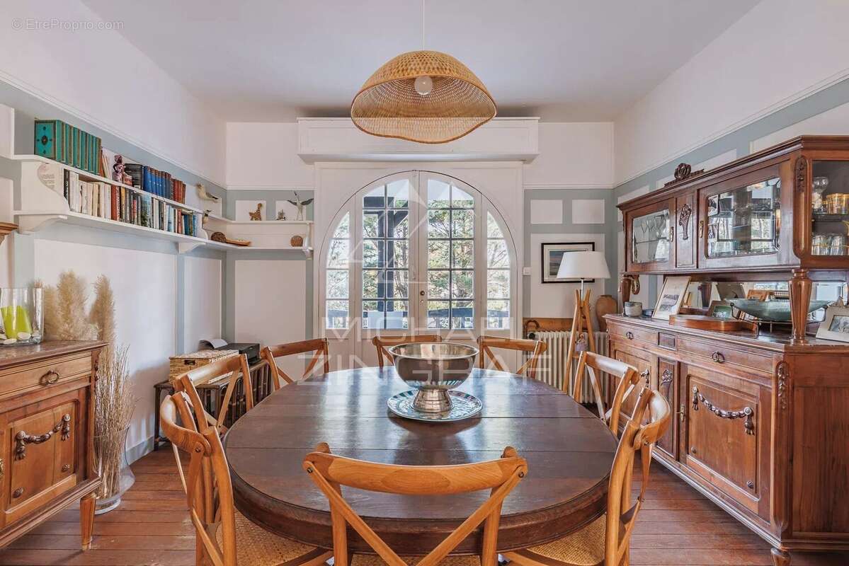 Maison à LE BOUSCAT