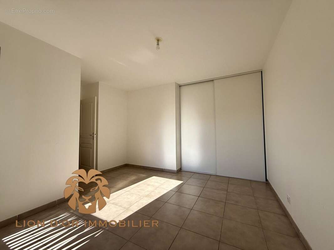Appartement 45 m² à Neuville-Sur-Saone  - photo 6