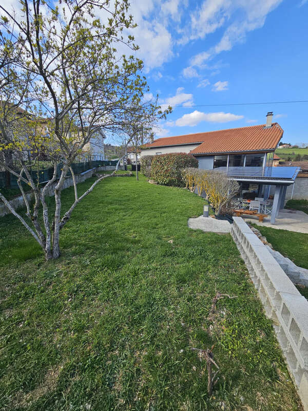 Maison à BAS-EN-BASSET