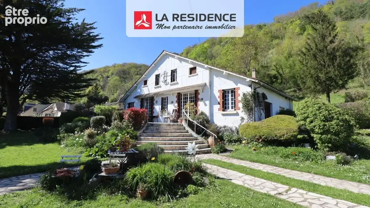Photo Maison à La Roquette au prix de 298 000€