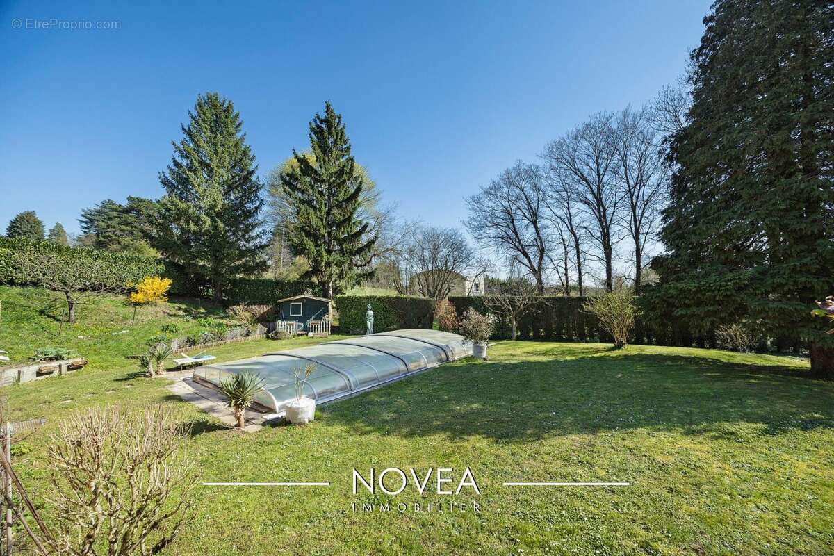 Maison à SAINT-CYR-AU-MONT-D'OR