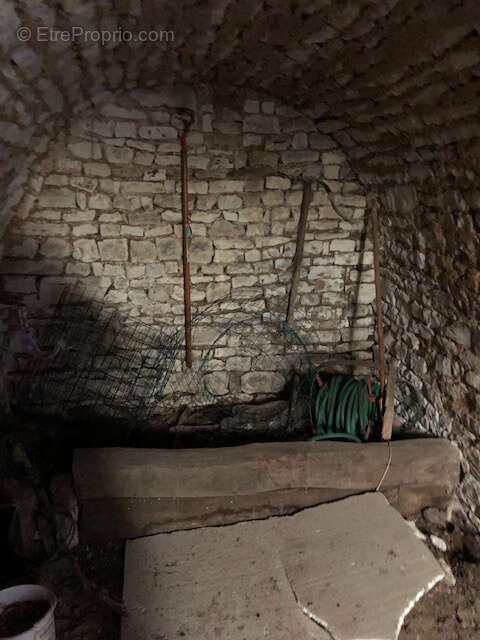 Maison à NOYERS